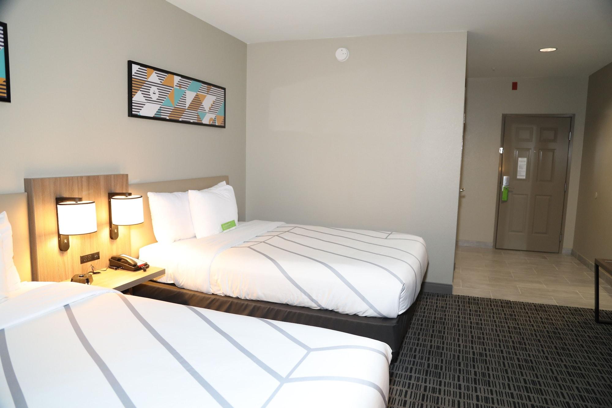 La Quinta By Wyndham Montgomery